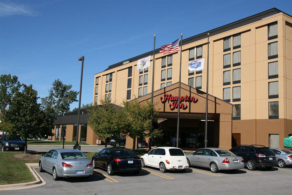 Hampton Inn Chicago-Carol Stream Exterior foto
